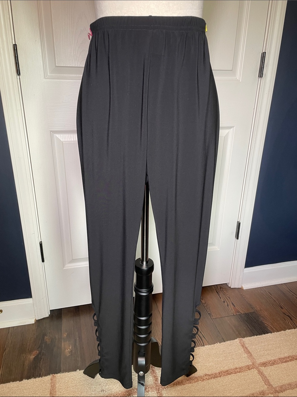 Joseph Ribkoff Black High Waisted Pull On Pants Ankle Cut Out Lattice Detail Sz8